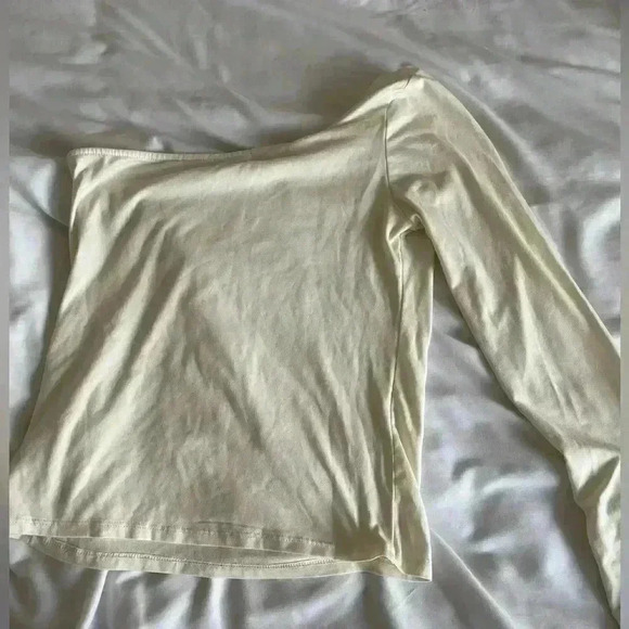 COPY - White one sleeved top - Picture 4 of 4